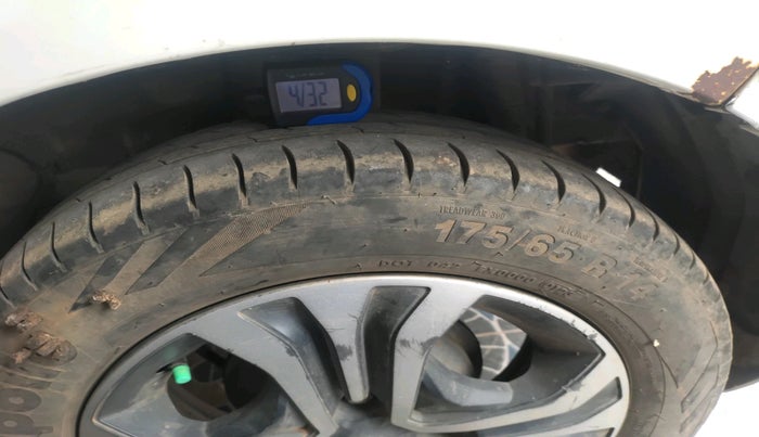 2020 Tata Tiago XZ PETROL, Petrol, Manual, 1,54,279 km, tyre