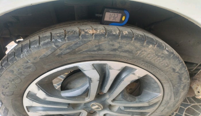 2020 Tata Tiago XZ PETROL, Petrol, Manual, 1,54,279 km, tyre