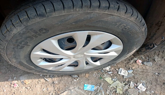 2018 Maruti Swift VXI, Petrol, Manual, 1,19,820 km, tyre