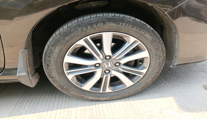 2022 Honda City 1.5L I-VTEC V MT 4TH GEN, Petrol, Manual, 68,752 km, tyre