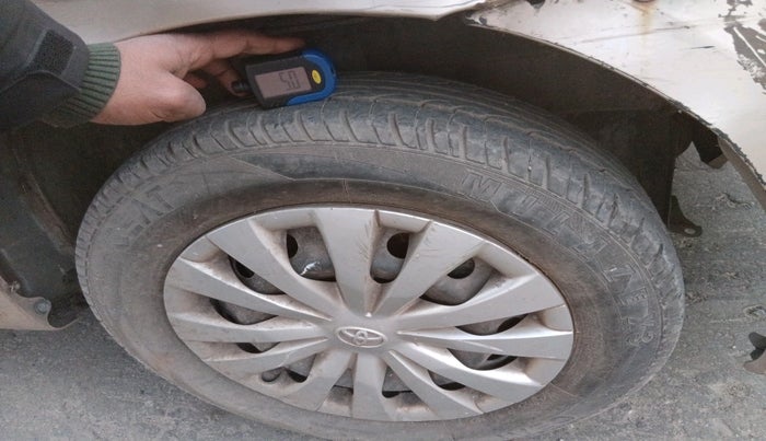 2011 Toyota Etios Liva G, Petrol, Manual, 67,391 km, tyre