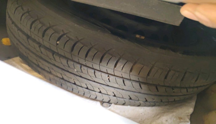 2020 Honda Amaze 1.2L I-VTEC V, Petrol, Manual, 79,894 km, tyre