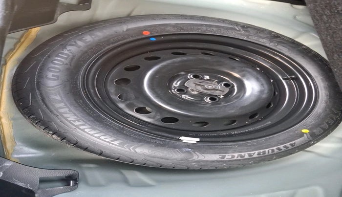 2023 Maruti FRONX DELTA PLUS 1.2MT, Petrol, Manual, 28,458 km, tyre