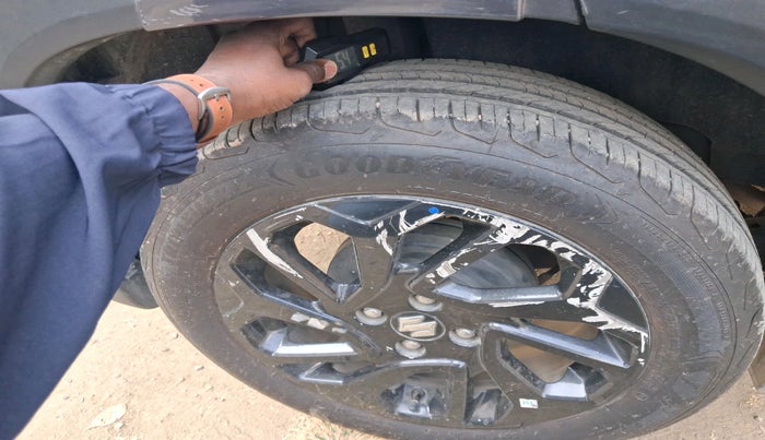 2023 Maruti FRONX DELTA PLUS 1.2MT, Petrol, Manual, 28,458 km, tyre