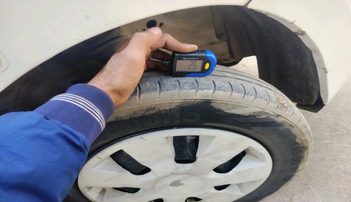 2014 Maruti Wagon R 1.0 LXI CNG, Petrol, Manual, 76,655 km, tyre