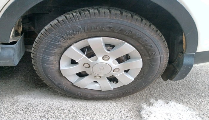 2013 Mahindra Xylo E4, Diesel, Manual, 1,48,398 km, tyre