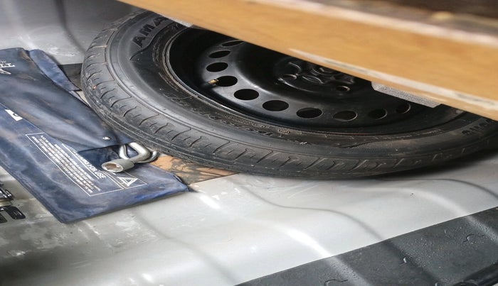 2019 Hyundai Xcent S 1.2, Petrol, Manual, 55,142 km, tyre