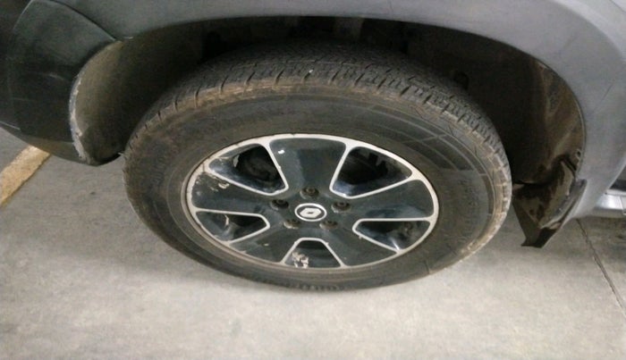 2019 Renault Duster RXS CVT, Petrol, Automatic, 60,283 km, tyre