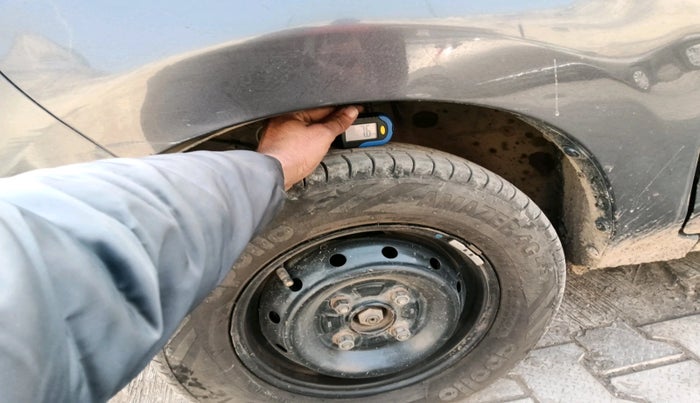 2021 Maruti Alto LXI OPT CNG, Petrol, Manual, 2,01,489 km, tyre