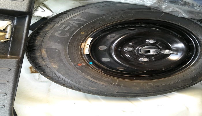 2021 Maruti Alto LXI, Petrol, Manual, 22,783 km, tyre