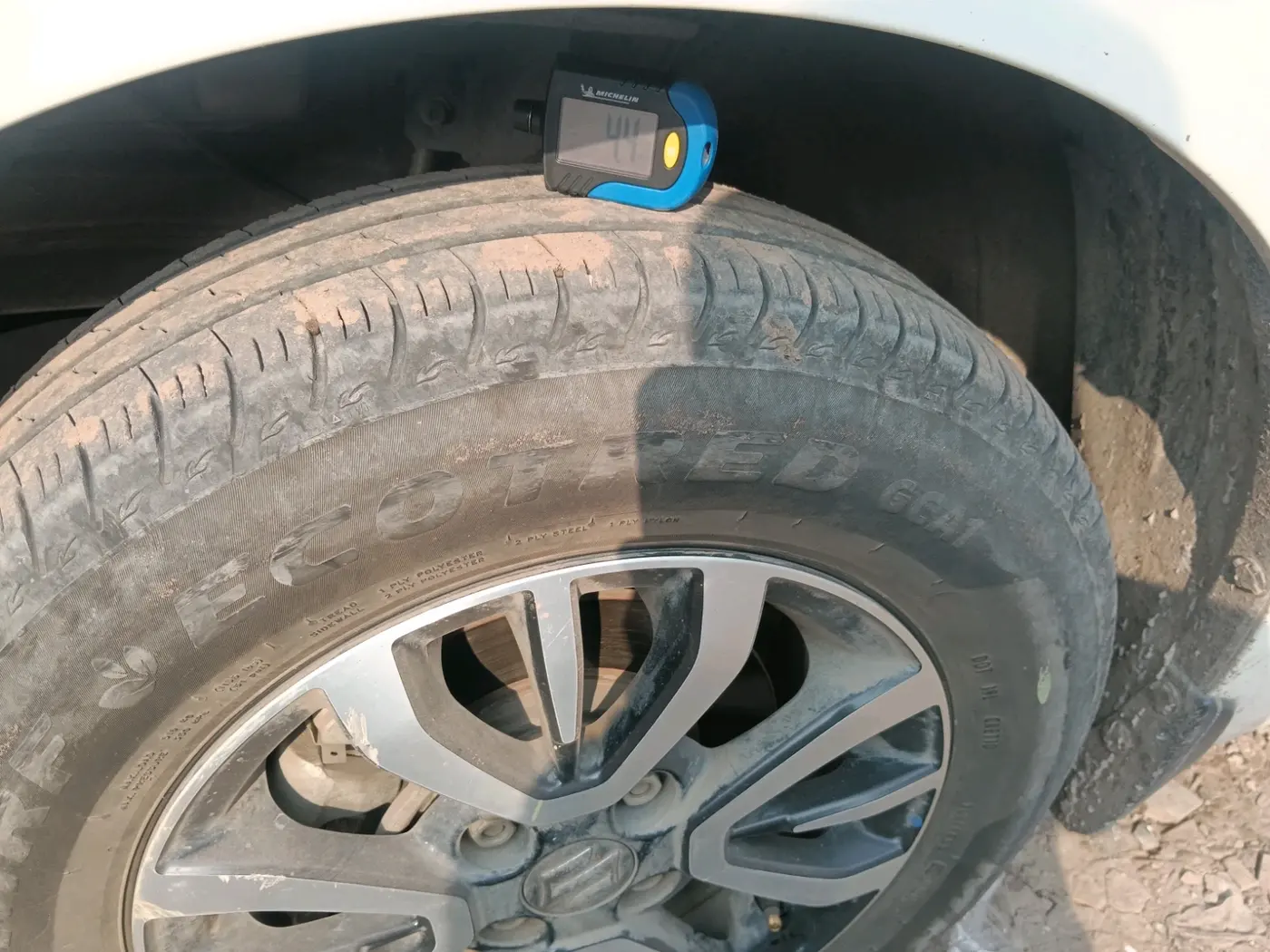 2024 Maruti Swift VXi, Petrol, Manual, 23,683 km, tyre