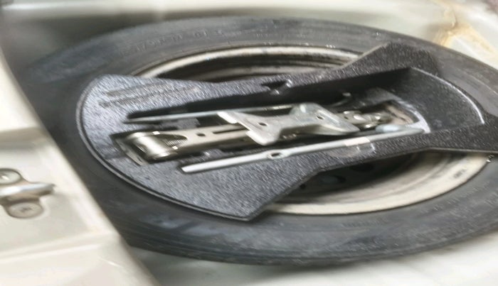 2015 Maruti Celerio VXI AMT, Petrol, Automatic, 77,246 km, tyre