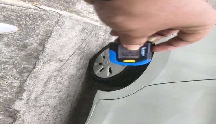 2015 Maruti Celerio VXI AMT, Petrol, Automatic, 77,246 km, tyre