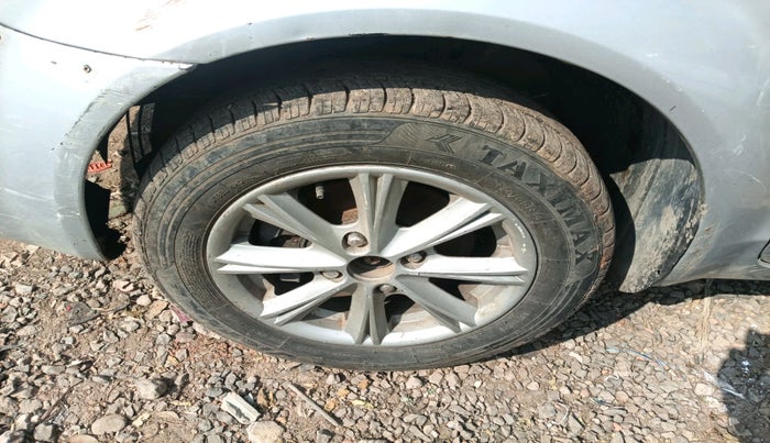 2011 Ford Fiesta EXI 1.4 DIESEL, Diesel, Manual, 1,88,679 km, tyre