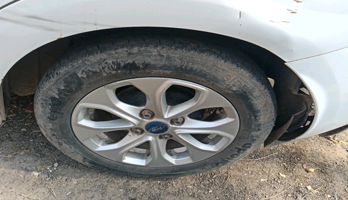 2017 Ford Figo Aspire TITANIUM1.5 DIESEL, Diesel, Manual, 1,12,186 km, tyre