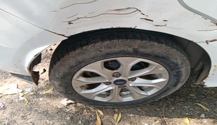 2017 Ford Figo Aspire TITANIUM1.5 DIESEL, Diesel, Manual, 1,12,186 km, tyre