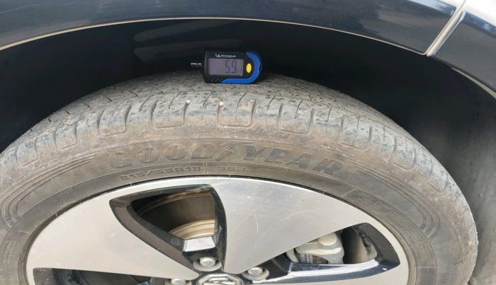 2024 MG Windsor EV Essence, Electric, Automatic, 25,910 km, tyre