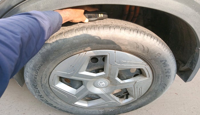 2024 Tata NEXON EV CREATIVE PLUS MEDIUM RANGE, Electric, Automatic, 24,754 km, tyre