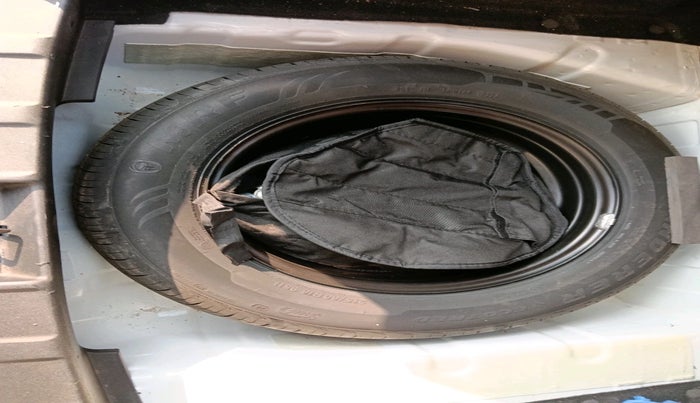 2024 Tata NEXON EV CREATIVE PLUS MEDIUM RANGE, Electric, Automatic, 24,754 km, tyre