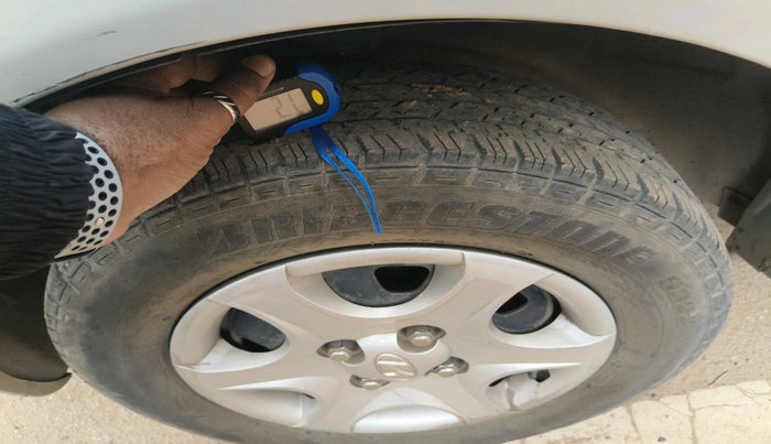 2012 Hyundai Accent GLE, Petrol, Manual, 33,687 km, tyre