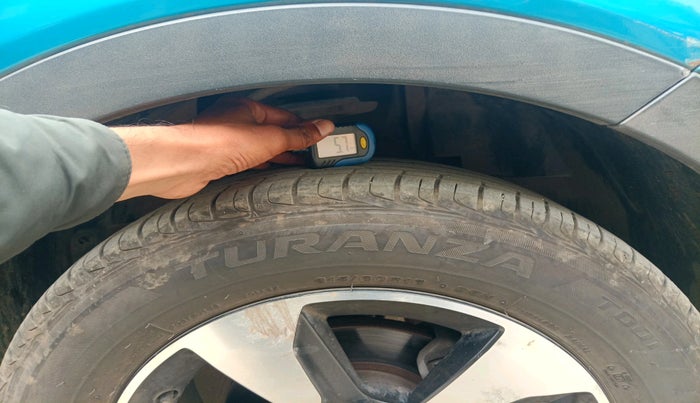 2018 Tata NEXON XZ PLUS PETROL DUAL TONE, Petrol, Manual, 75,818 km, tyre