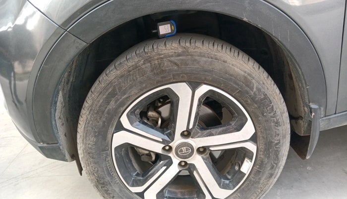 2023 Tata NEXON XZA PLUS SUNROOF PETROL, Petrol, Automatic, 42,000 km, tyre