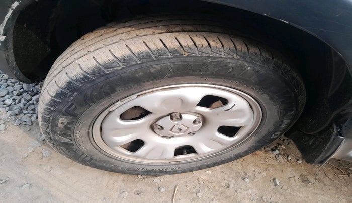 2015 Renault Duster 85 PS RXL DIESEL (OPT), Diesel, Manual, 55,162 km, tyre