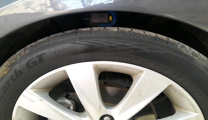 2012 Hyundai Verna FLUIDIC 1.6 CRDI SX OPT, Diesel, Manual, 2,18,094 km, tyre