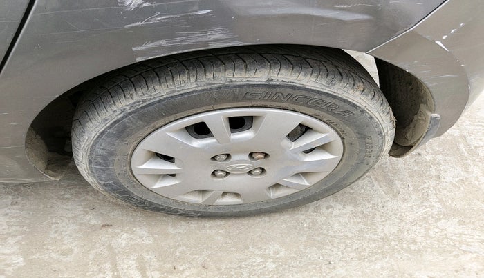 2012 Hyundai i20 MAGNA 1.2, Petrol, Manual, 90,665 km, tyre