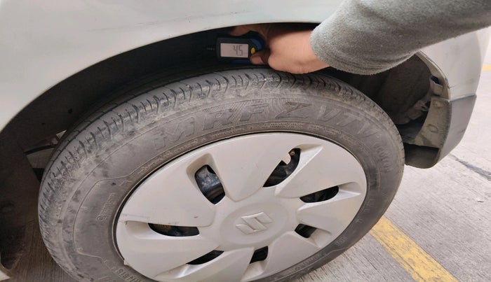 2016 Maruti Celerio VXI AMT, Petrol, Automatic, 43,881 km, tyre