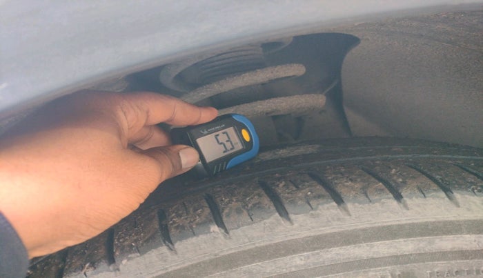 2020 Mahindra XUV500 W11 AT, Diesel, Automatic, 1,18,253 km, tyre