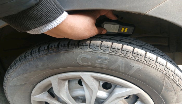 2014 Maruti Wagon R 1.0 LXI CNG, Petrol, Manual, 46,522 km, tyre