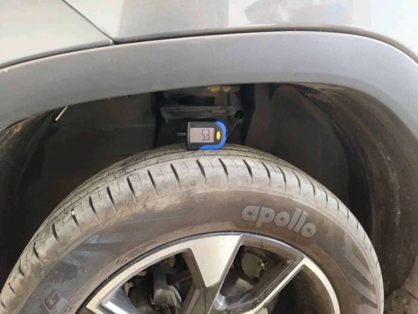 2024 Tata PUNCH Creative Dual Tone MT Sunroof, Petrol, Manual, 21,000 km, tyre