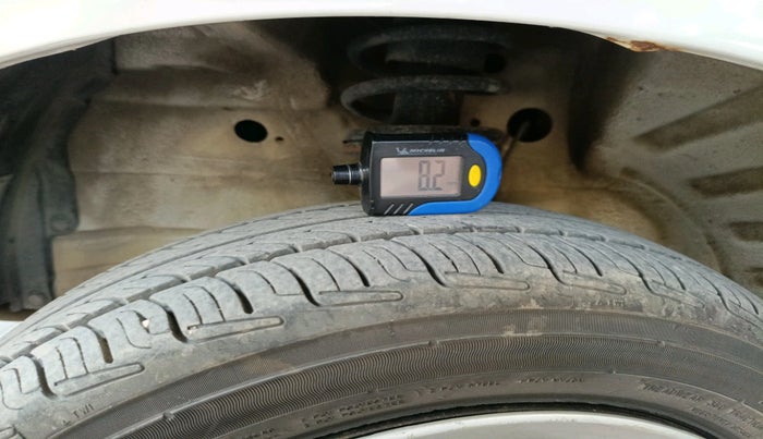 2014 Maruti Wagon R 1.0 VXI, Petrol, Manual, 93,263 km, tyre