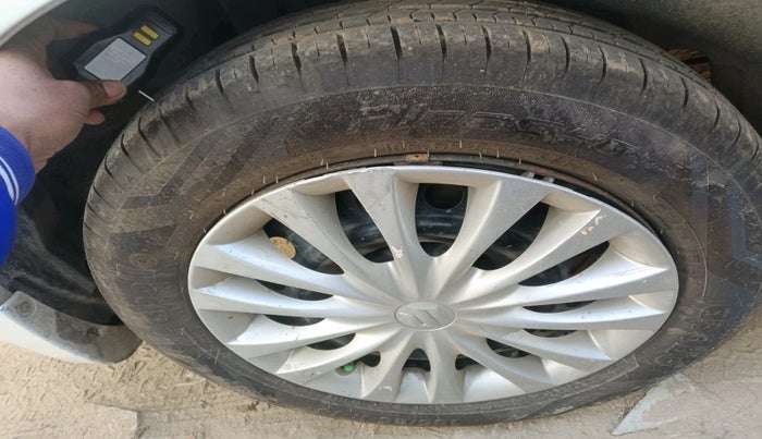 2016 Maruti Ciaz VDI SHVS, Diesel, Manual, 92,609 km, tyre