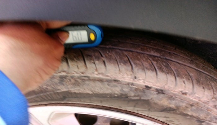 2021 Tata NEXON XM PETROL, Petrol, Manual, 66,553 km, tyre