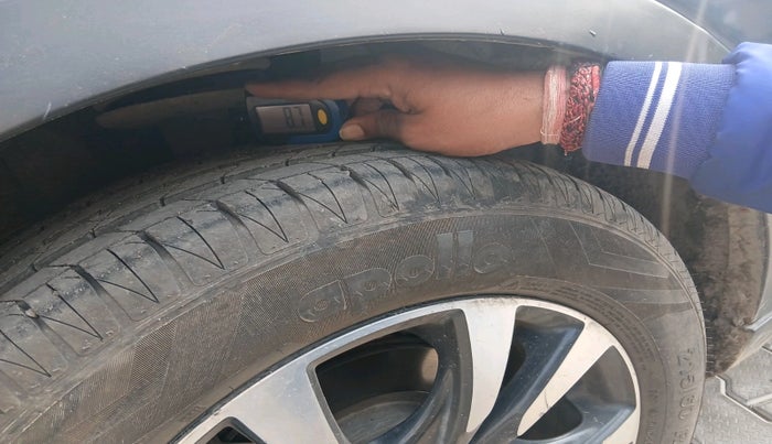 2018 Maruti S Cross ZETA 1.3, Diesel, Manual, 95,455 km, tyre