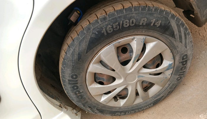 2017 Maruti Dzire VDI, Diesel, Manual, 56,157 km, tyre