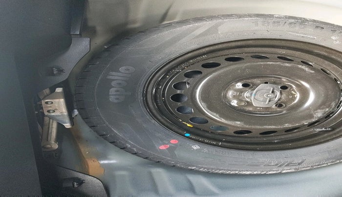 2022 Maruti Baleno DELTA PETROL 1.2, Petrol, Manual, 36,600 km, tyre