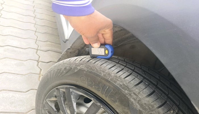 2025 Hyundai EXTER EX 1.2 MT, Petrol, Manual, 7,144 km, tyre