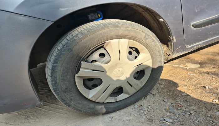 2014 Maruti Wagon R 1.0 VXI, Petrol, Manual, 68,343 km, tyre