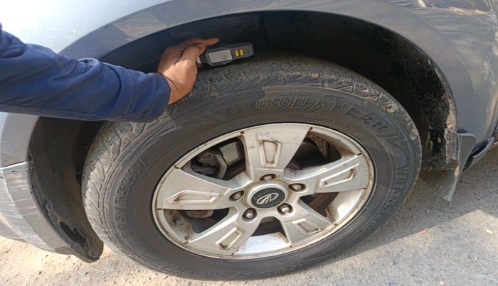 2012 Mahindra XUV500 W8, Diesel, Manual, 1,51,653 km, tyre