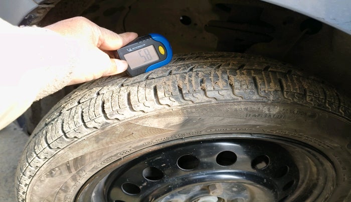 2011 Maruti Wagon R 1.0 VXI, Petrol, Manual, 1,09,440 km, tyre