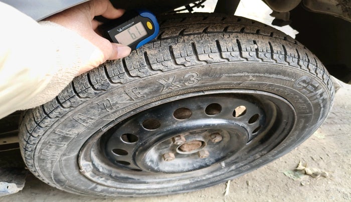 2011 Maruti Wagon R 1.0 VXI, Petrol, Manual, 1,09,440 km, tyre