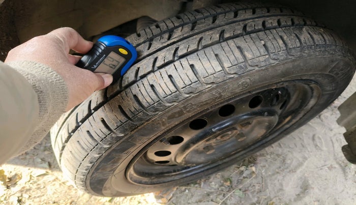 2011 Maruti Wagon R 1.0 VXI, Petrol, Manual, 1,09,440 km, tyre