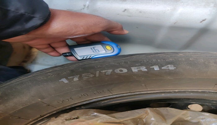 2014 Hyundai i20 MAGNA 1.2, Petrol, Manual, 77,019 km, tyre