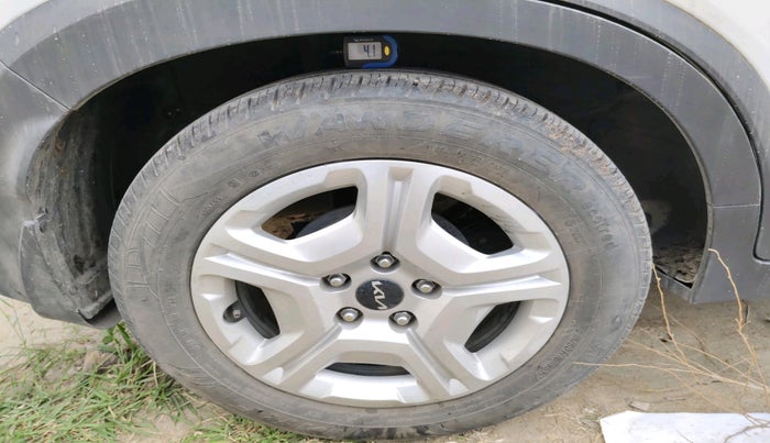 2023 KIA SONET HTK PLUS 1.2, Petrol, Manual, 47,576 km, tyre