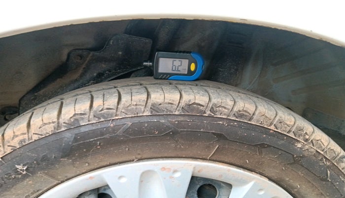 2013 Honda Amaze 1.2L I-VTEC S, Petrol, Manual, 1,25,870 km, tyre