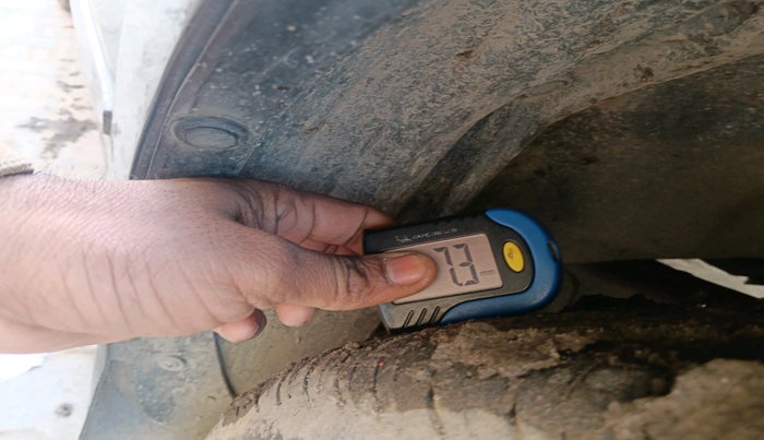 2017 Toyota Innova Crysta 2.4 GX 8 STR, Diesel, Manual, 1,65,058 km, tyre