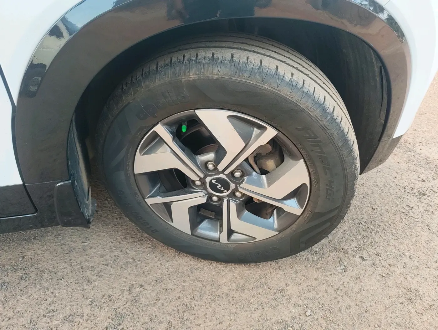 2021 KIA SONET HTX 1.5 AT, Diesel, Automatic, 26,275 km, tyre